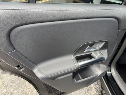 Used 2023 Mercedes-Benz GLA 250 w/ Premium Package image 29