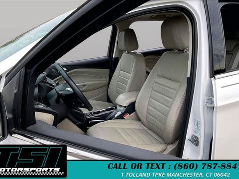 Used 2015 Ford Escape Titanium w/ Equipment Group 301A AWD/4WD image 25