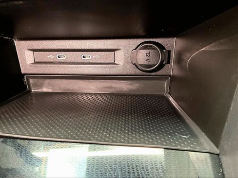 Used 2025 Volkswagen Taos S image 34