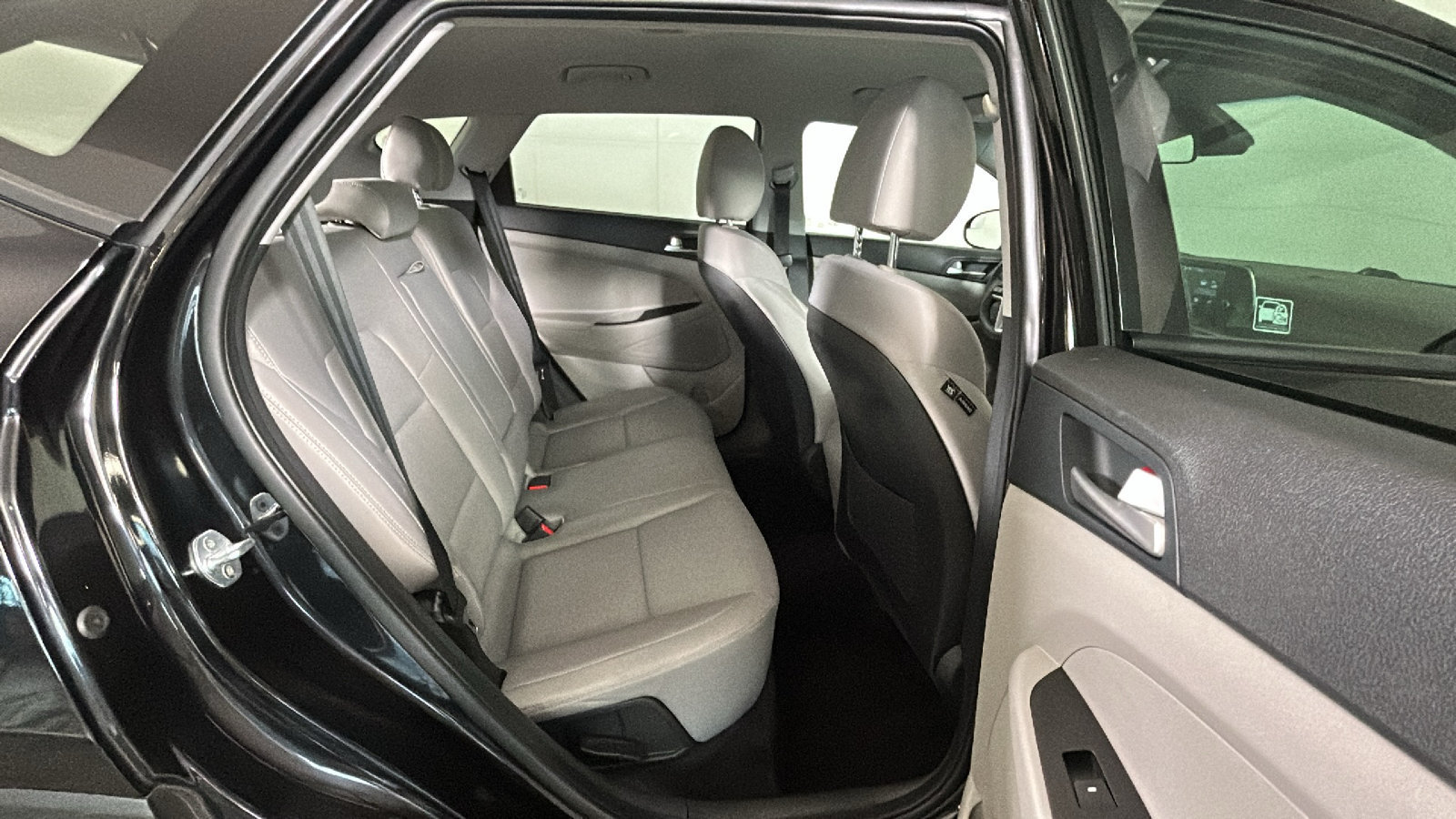 Used 2021 Hyundai Tucson SE FWD image 33