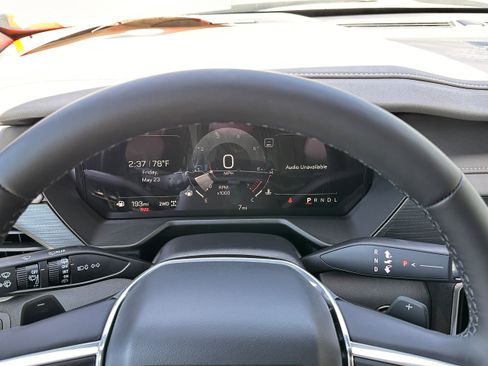 New 2025 GMC Acadia Elevation image 11