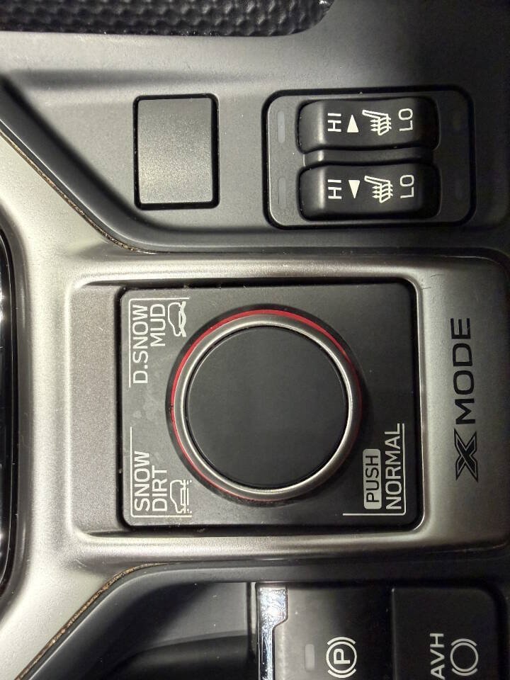 Used 2024 Subaru Forester Limited w/ Pop Package 2 AWD/4WD image 32