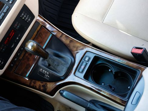 Used 2006 BMW X5 3.0i image 36