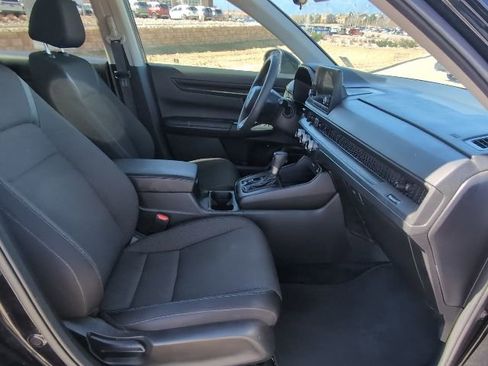 Used 2025 Honda CR-V LX image 33