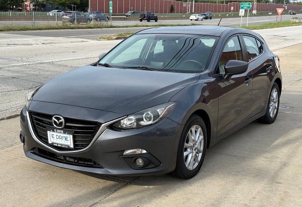 Used 2016 MAZDA MAZDA3 i Touring FWD image 1