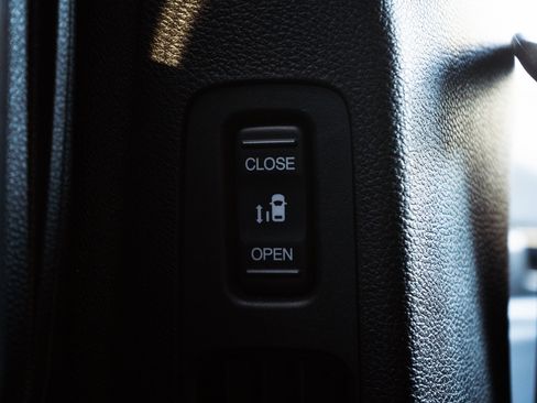 Used 2025 Honda Odyssey Elite image 43