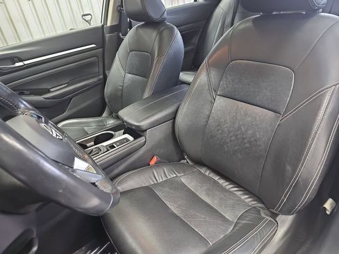 Used 2023 Nissan Altima 2.5 SL FWD image 44