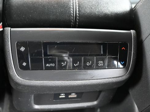 Used 2022 Nissan Pathfinder SV FWD image 35