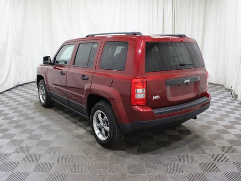 Used 2017 Jeep Patriot Sport image 23