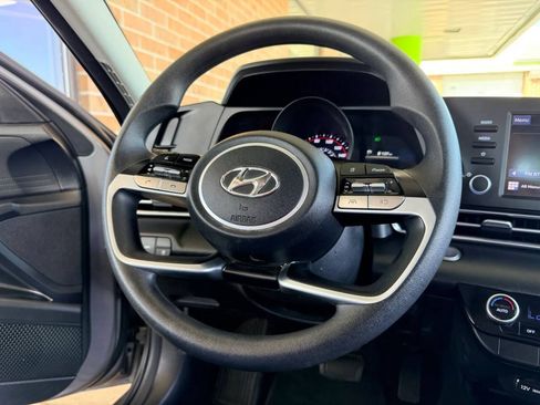 Used 2023 Hyundai Elantra SEL w/ Cargo Package FWD image 25