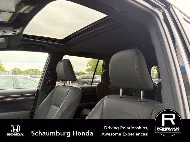Used 2021 Lexus GX 460 Premium w/ Accessory Package AWD/4WD image 12