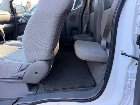 Used 2006 Nissan Frontier XE w/ (G01) XE Preferred Pkg image 23