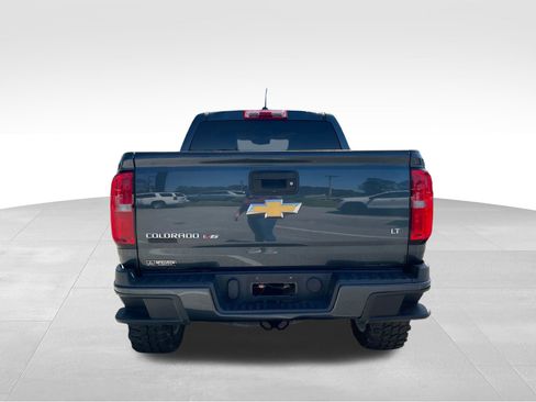 Used 2020 Chevrolet Colorado LT RWD image 7