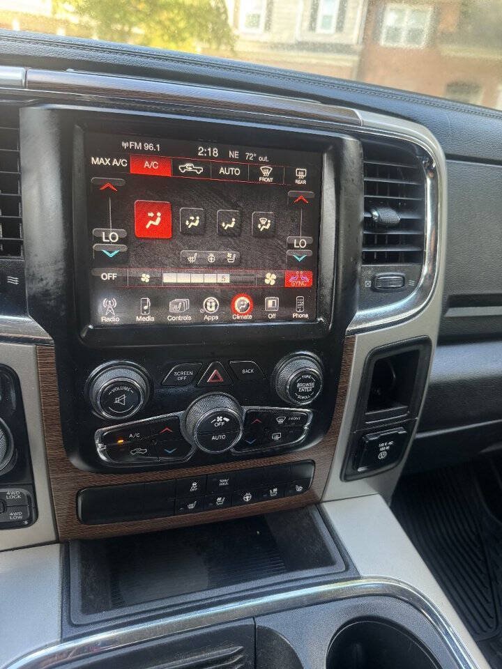 Used 2017 RAM 1500 Laramie w/ Convenience Group AWD/4WD image 36