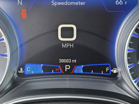 Used 2023 Chrysler 300 Touring RWD image 14