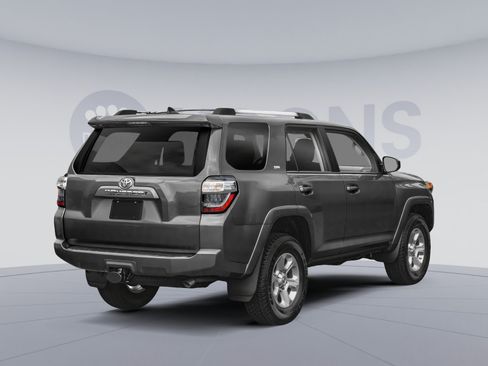Used 2020 Toyota 4Runner SR5 Premium AWD/4WD image 2