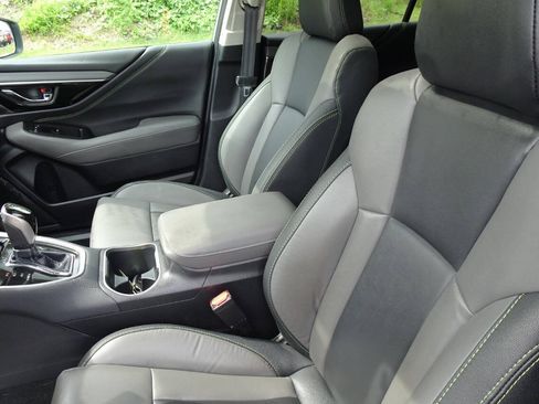 Used 2023 Subaru Outback Onyx Edition AWD/4WD image 17