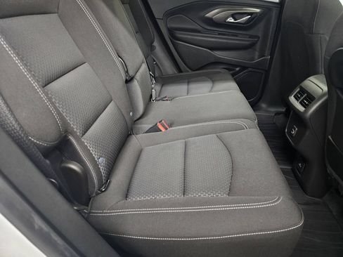 Used 2022 GMC Terrain SLE w/ Driver Convenience Package FWD image 24