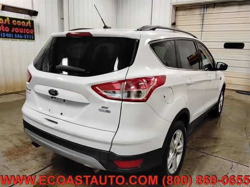 Used 2014 Ford Escape SE w/ Equipment Group 201A AWD/4WD image 3