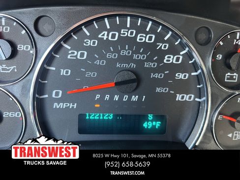 Used 2018 Chevrolet Express 3500 Extended w/ Driver Convenience Package image 18