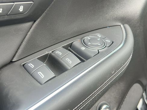 New 2026 Buick Envision Avenir image 10