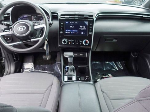 Used 2024 Hyundai Santa Cruz SE image 12