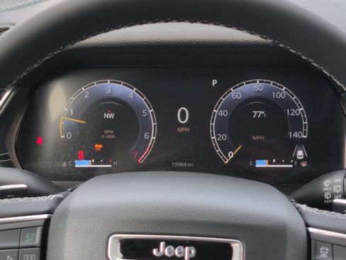 Used 2024 Jeep Grand Cherokee L Laredo w/ Luxury Tech Group I image 16