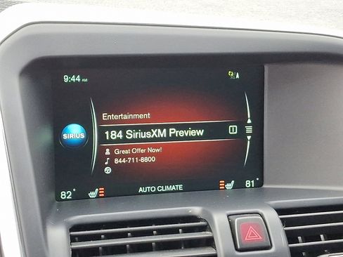 Used 2017 Volvo XC60 T6 Dynamic w/ Preferred Option Package image 18