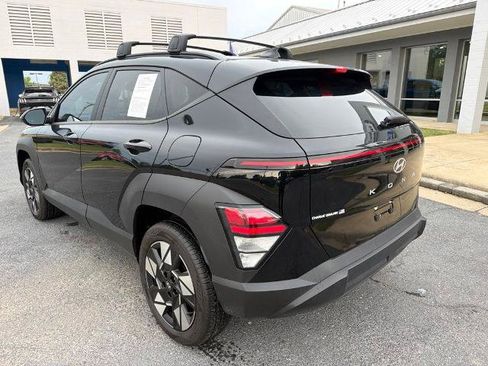 Used 2024 Hyundai Kona SEL w/ Convenience Package AWD/4WD image 3
