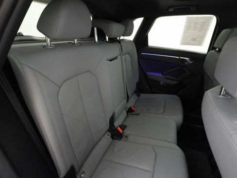 Used 2022 Audi Q3 2.0T Premium Plus image 22