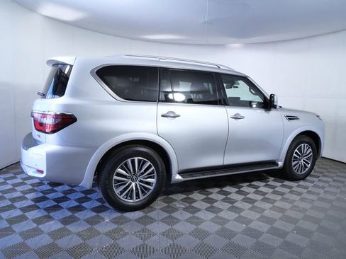 Used 2024 Nissan Armada SL AWD/4WD image 8