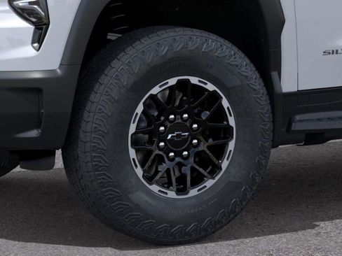 New 2026 Chevrolet Silverado EV Trail Boss image 9