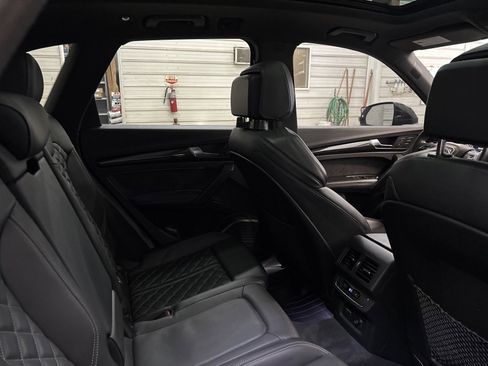 Used 2020 Audi SQ5 Premium Plus w/ Premium Plus Package image 32