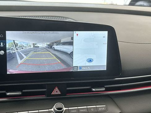 Used 2024 Hyundai Elantra SEL FWD image 19