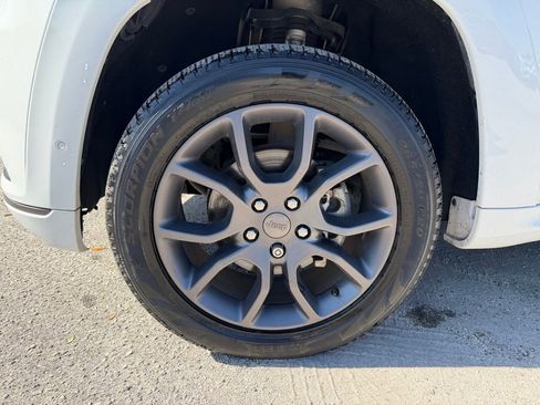 Used 2020 Jeep Grand Cherokee High Altitude image 9