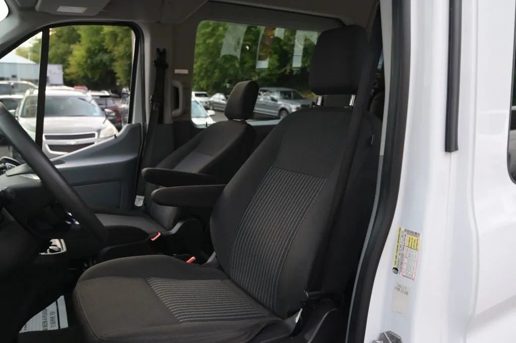 Used 2019 Ford Transit 350 XLT RWD image 23
