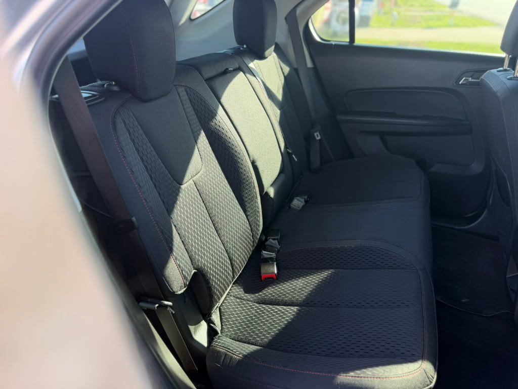 Used 2015 Chevrolet Equinox LS FWD image 18
