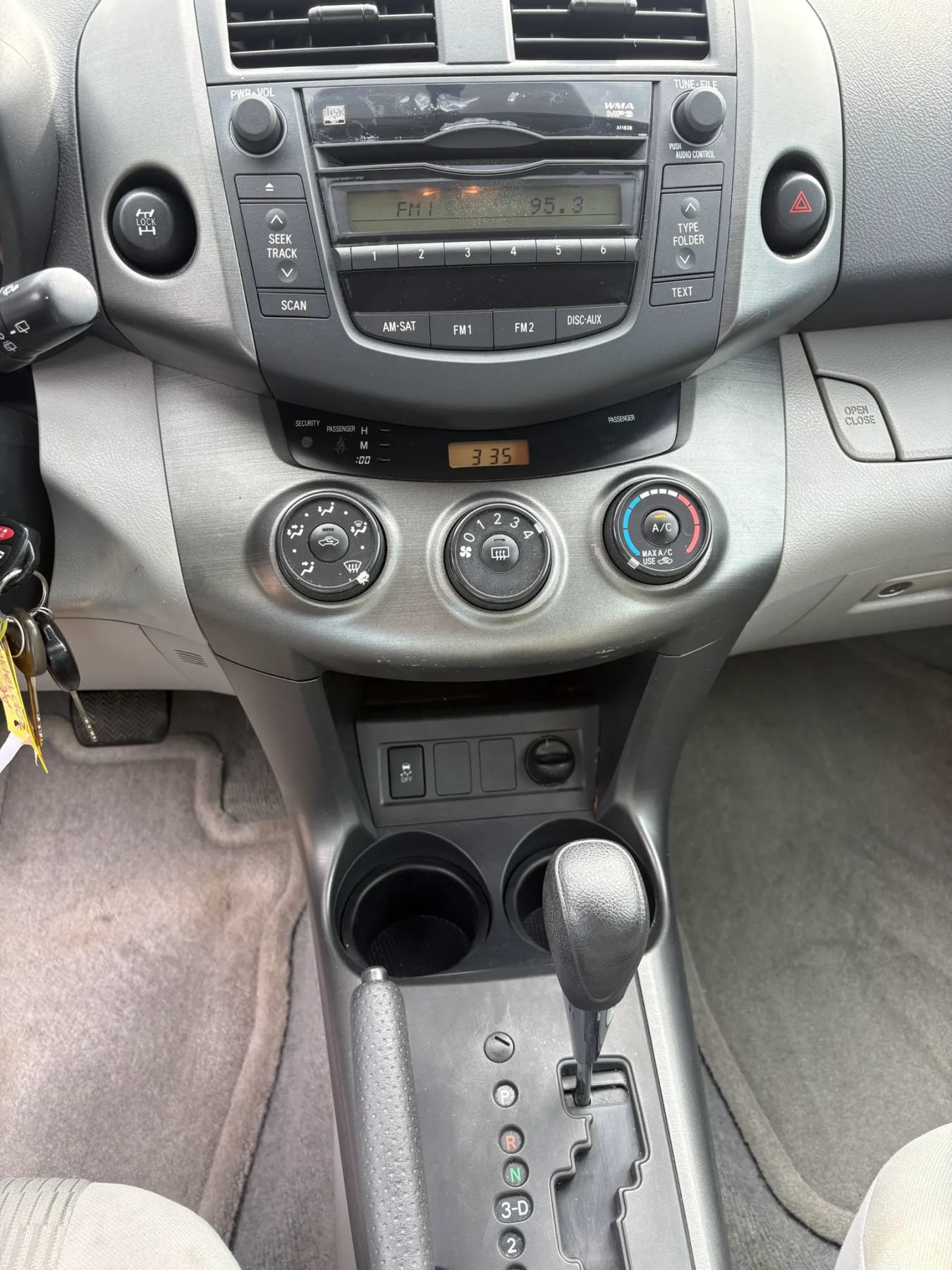 Used 2010 Toyota RAV4 4WD w/ Base L4 Extra Value Pkg image 18