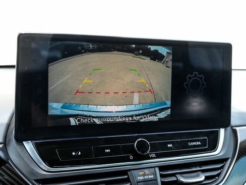 Used 2023 Nissan Altima 2.5 SR w/ SR Premium Package image 24