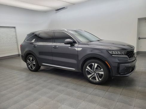 Used 2023 Kia Sorento EX image 11