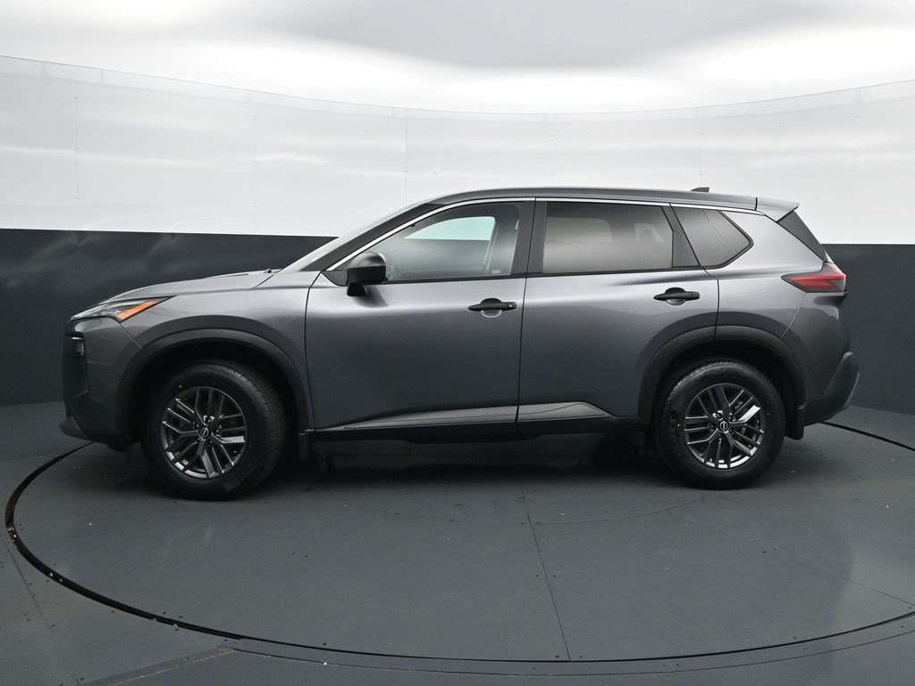 Used 2023 Nissan Rogue S AWD/4WD image 8