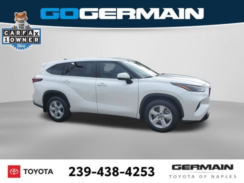 Certified 2024 Toyota Highlander LE FWD image 7