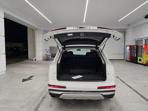 Used 2025 Audi Q7 3.0T Premium Plus AWD/4WD image 41