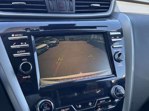 Used 2020 Nissan Murano S w/ Technology Package AWD/4WD image 14