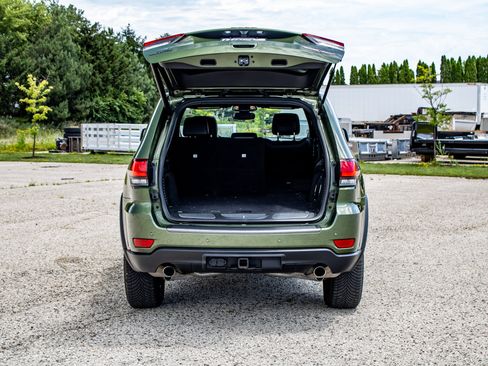 Used 2021 Jeep Grand Cherokee Trailhawk AWD/4WD image 7