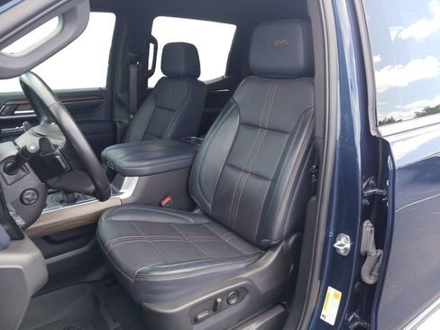 Used 2023 Chevrolet Silverado 1500 High Country w/ High Country Premium Package AWD/4WD image 28