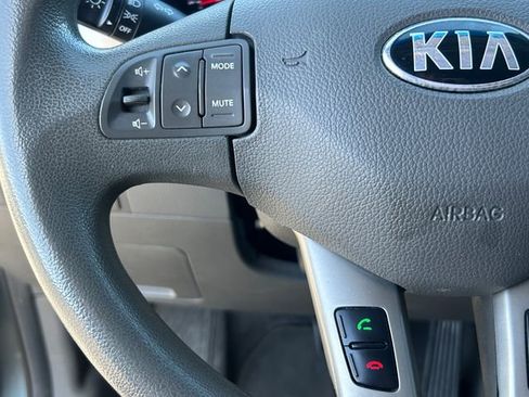 Used 2015 Kia Sportage LX FWD image 16