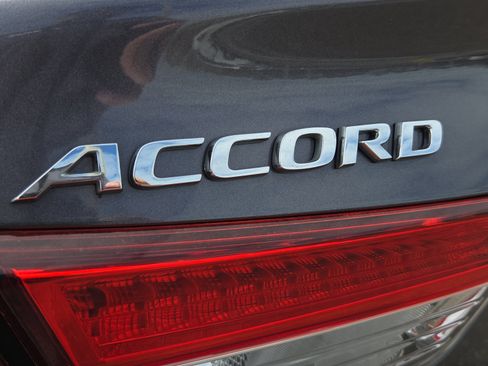 Certified 2018 Honda Accord Sport image 16