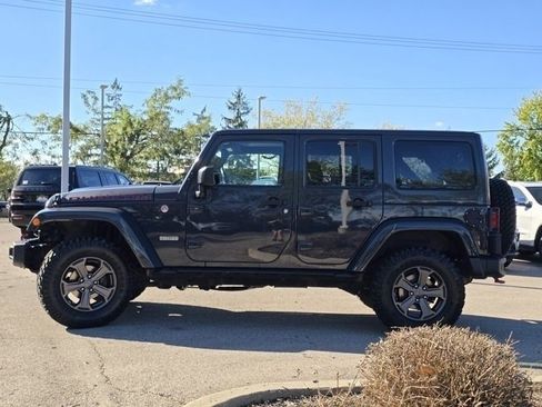Used 2017 Jeep Wrangler Unlimited Rubicon image 24