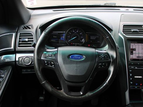 Used 2016 Ford Explorer Sport w/ Equipment Group 401A AWD/4WD image 14